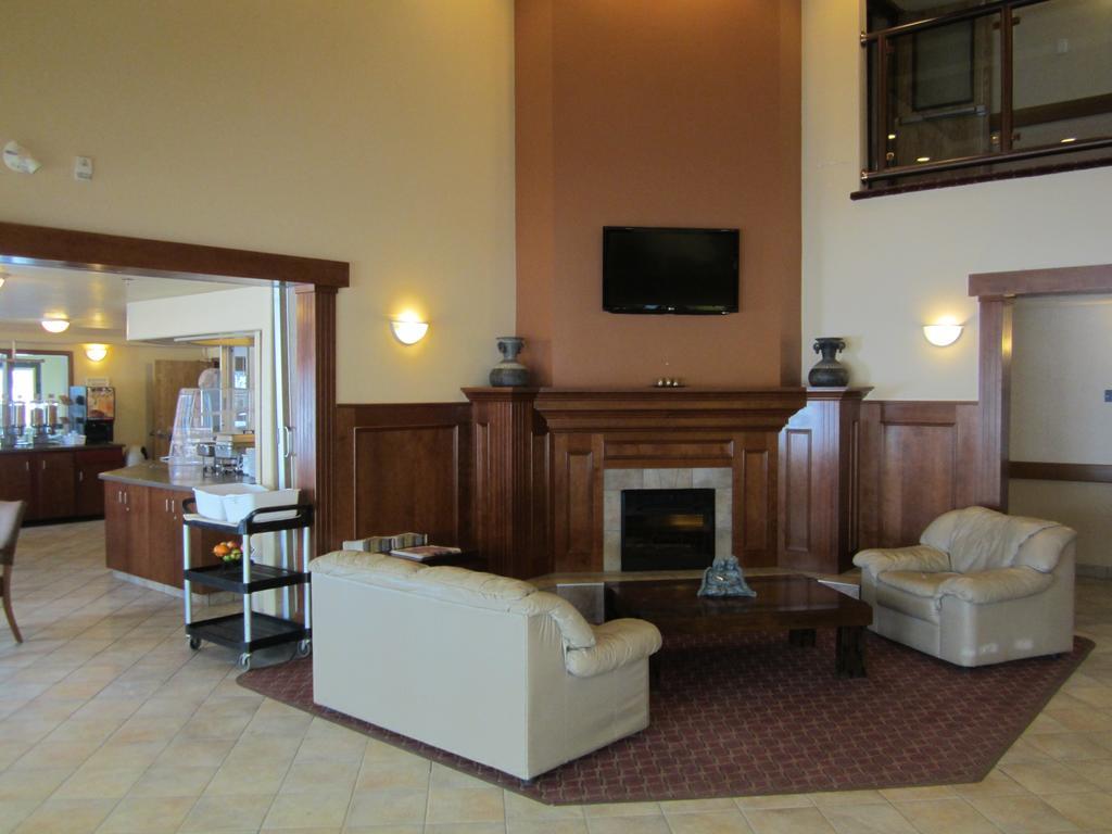 Super 8 By Wyndham Fort Nelson Bc Luaran gambar