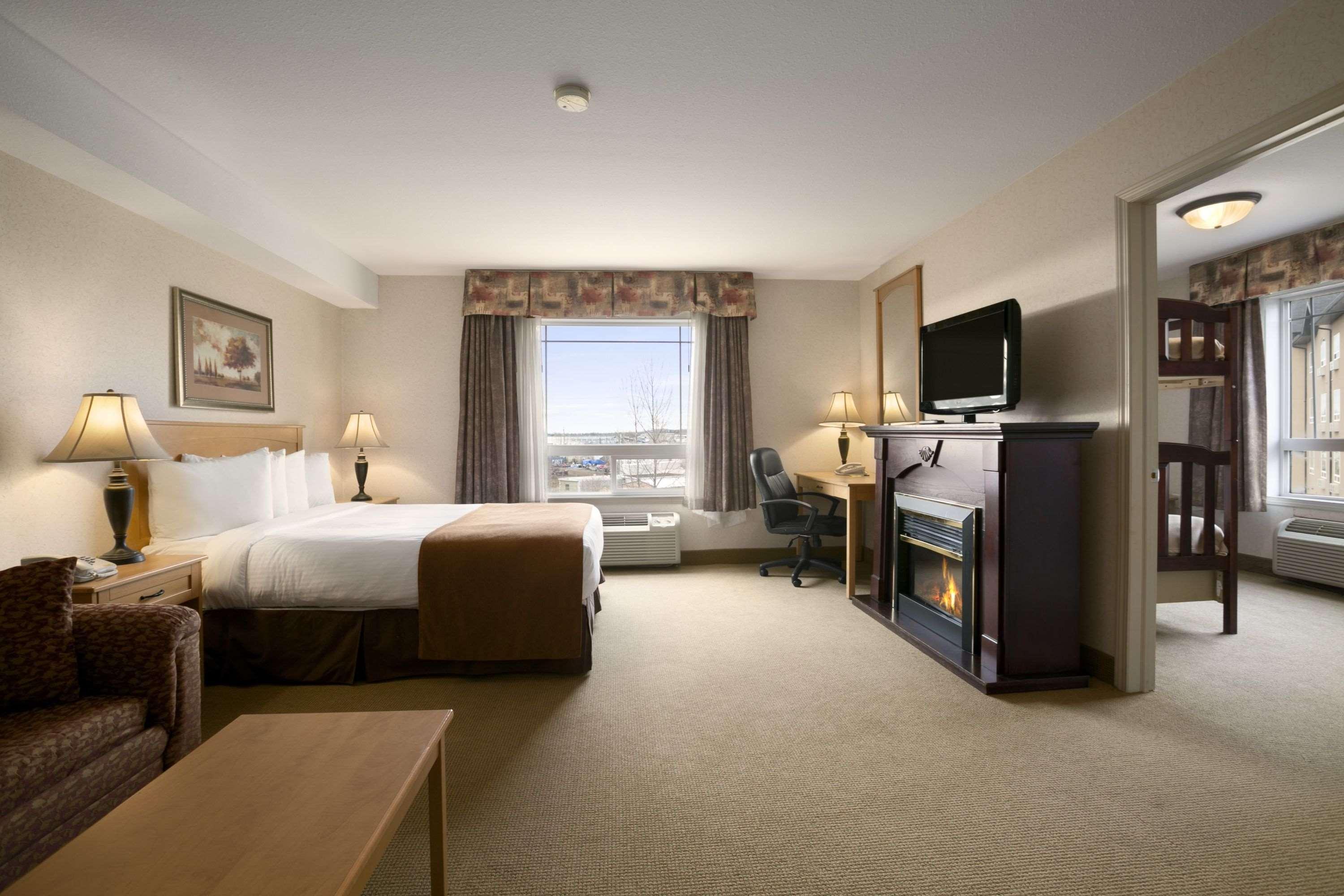 Super 8 By Wyndham Fort Nelson Bc Luaran gambar