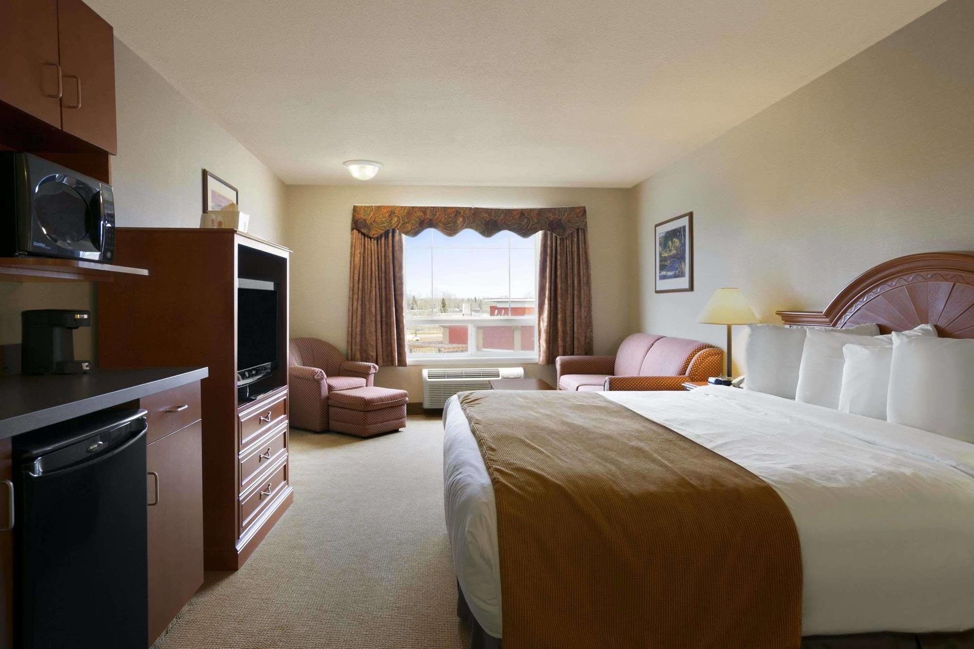 Super 8 By Wyndham Fort Nelson Bc Luaran gambar
